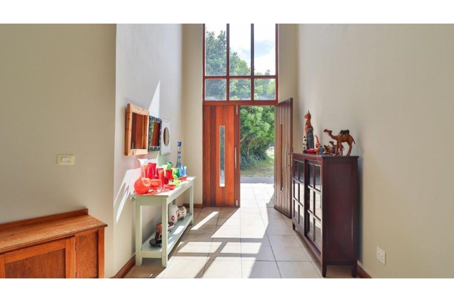 6 Bedroom Property for Sale in Lovemore Park Eastern Cape